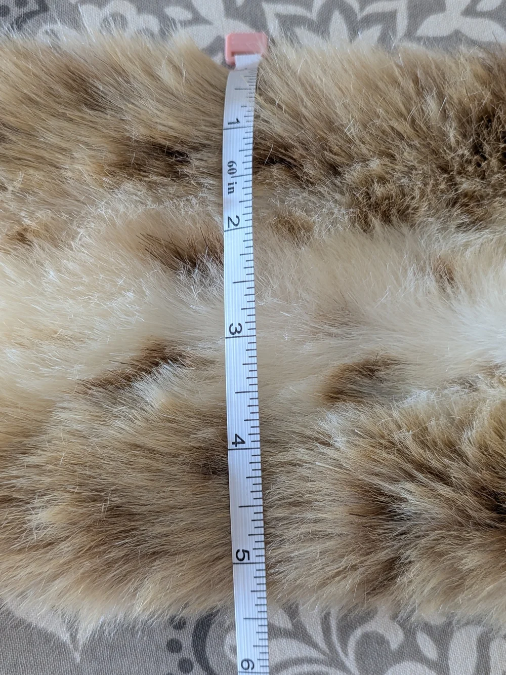 Dillard's Preston & York Faux Fur Scarf in Cream and Brown